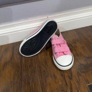 Weestep Classic Strap Sneaker